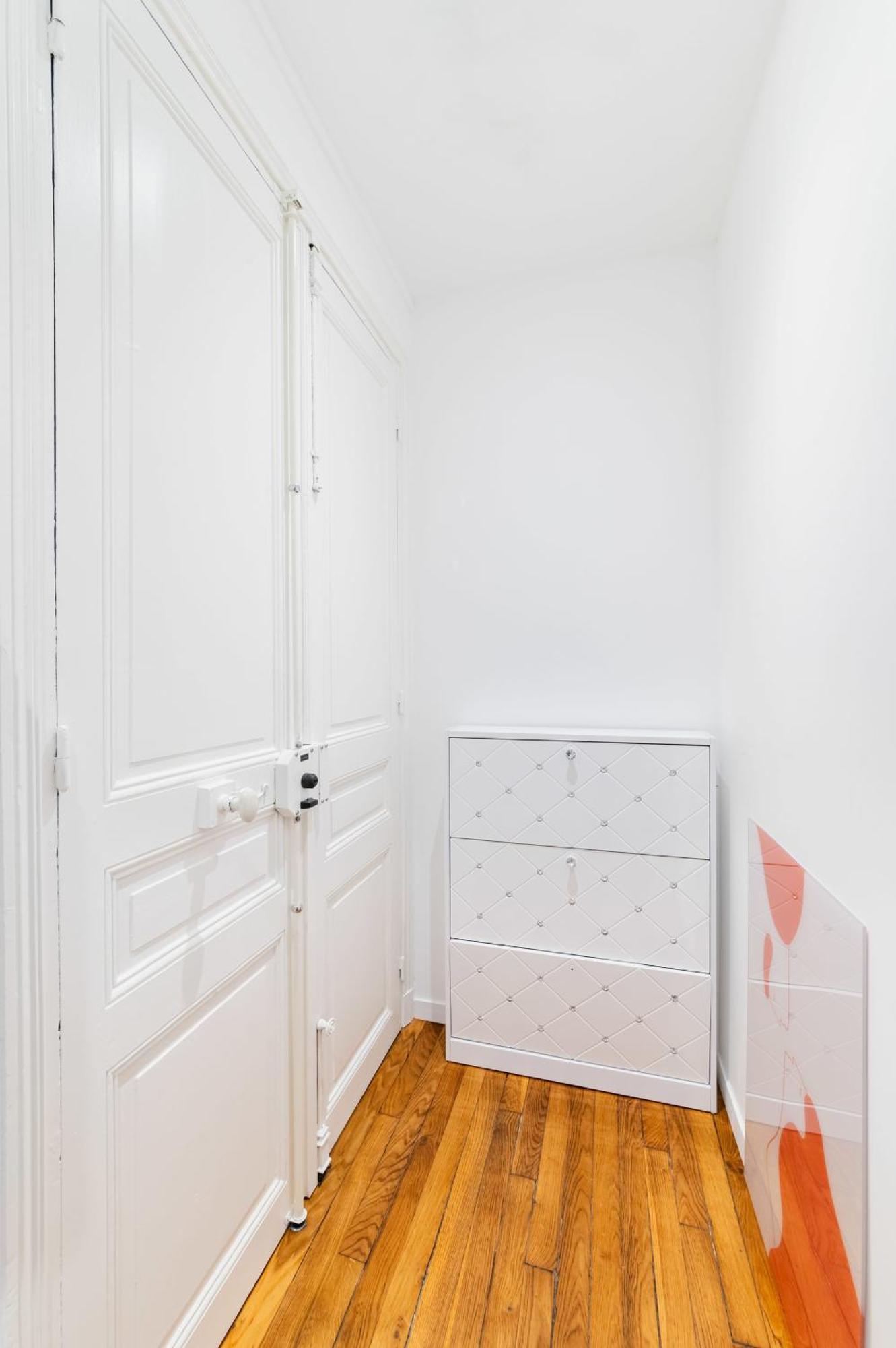 Neuf Metro Jaures- 19 - 2p - Flat-guest Appartamento